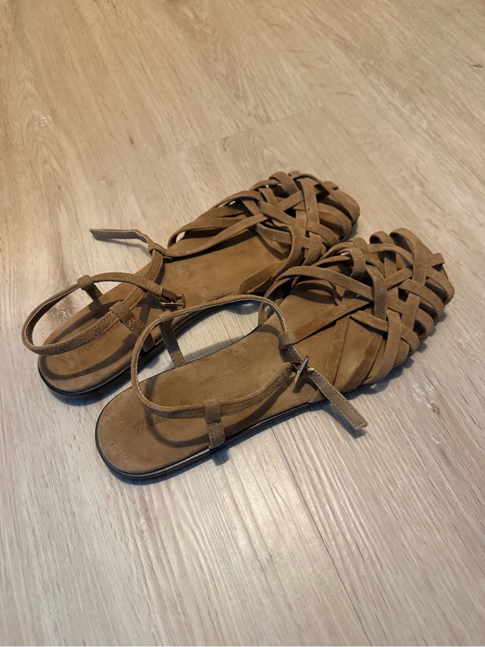 Madewell The Milano Fisherman Sandal in Suede - Picture 5 of 5